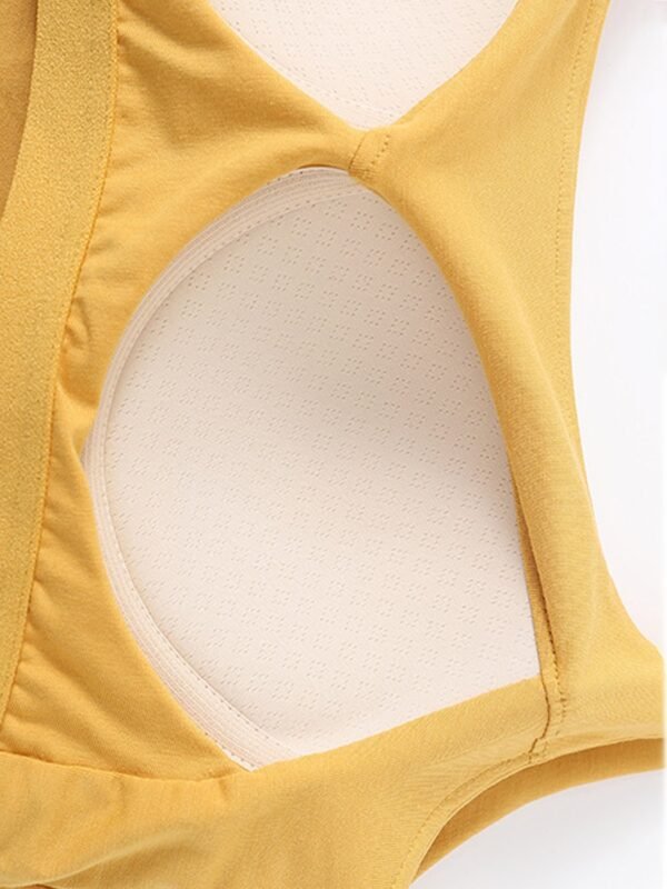 Mapha Scoop Neck Cropped Cami with Chest Pads - Image 4