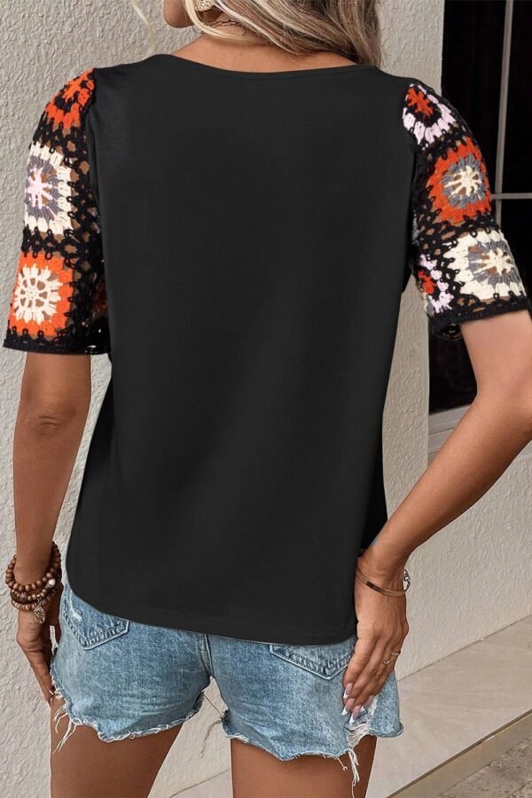 SYNZ Geometric Round Neck Short Sleeve Blouse - Image 12