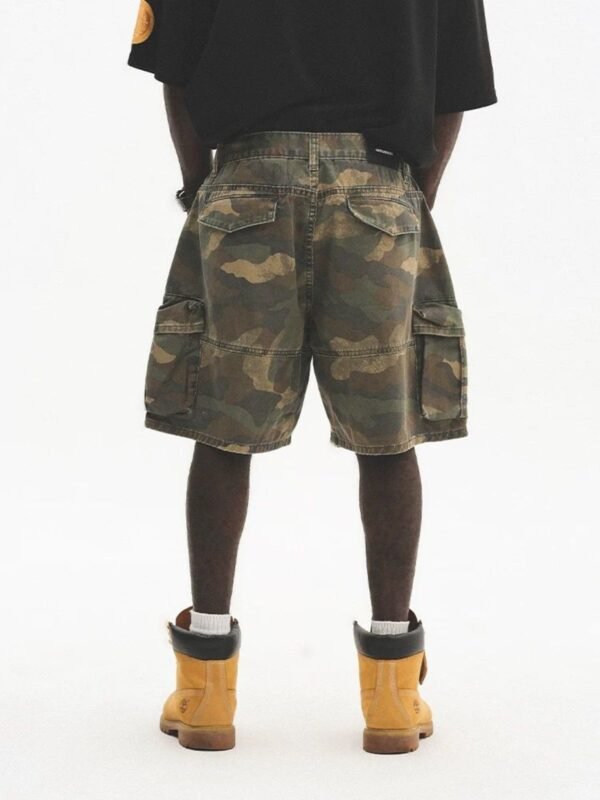 EliteGear Men's Plus Size Camo Cargo Shorts with Multiple Pockets - Image 2